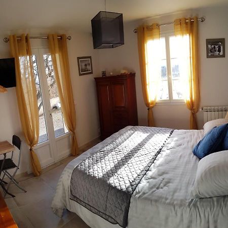 Lezignan-la-Cebe Les Chenes De Da-Li Bed & Breakfast エクステリア 写真